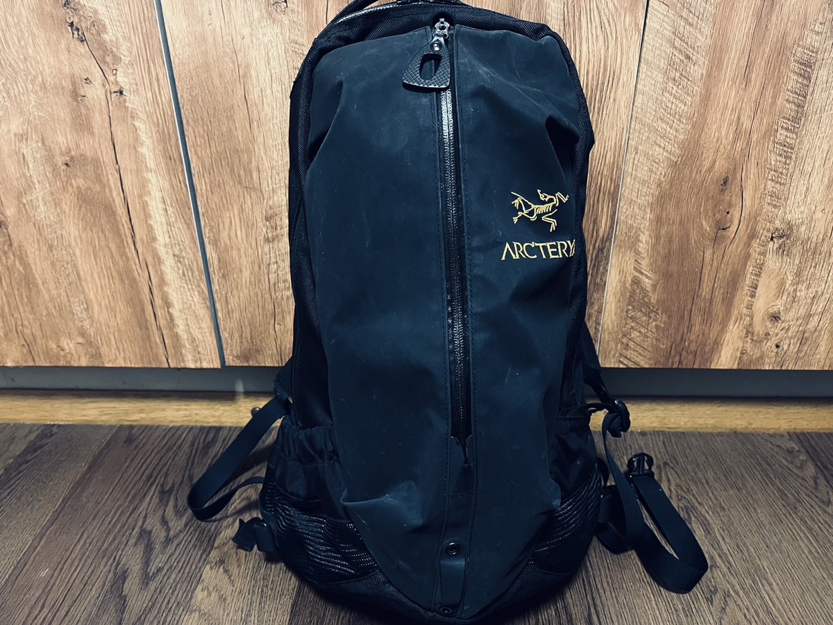 アークテリクスのアロー22はここがすごい！普段使いからアウトドアまで