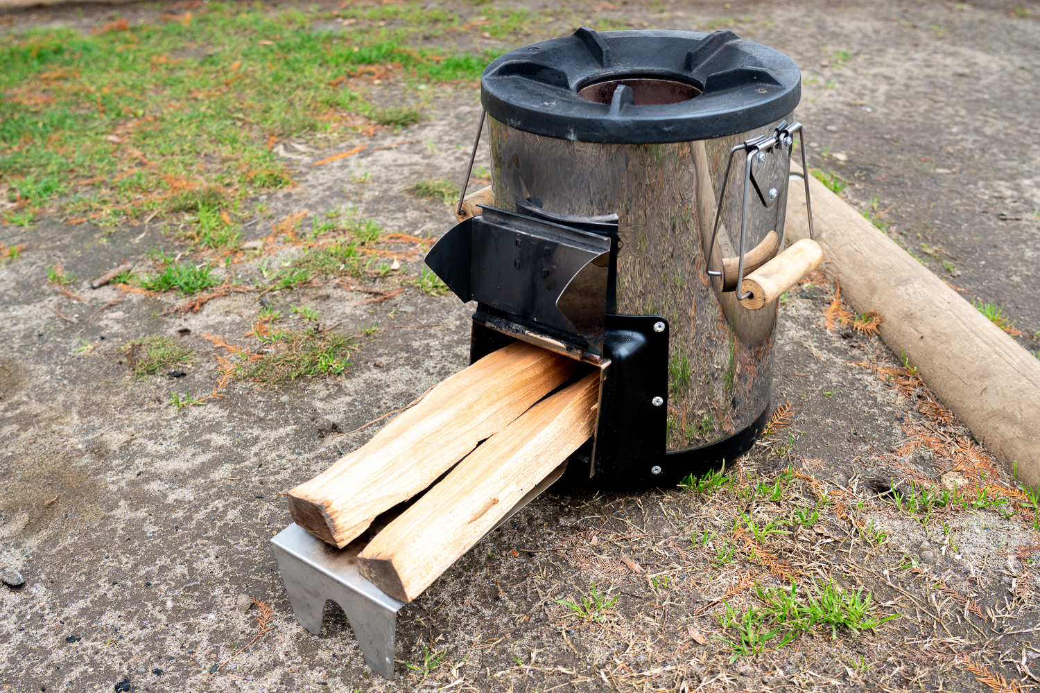 ロケットストーブとは？構造やメリット、選び方とおすすめ商品を厳選