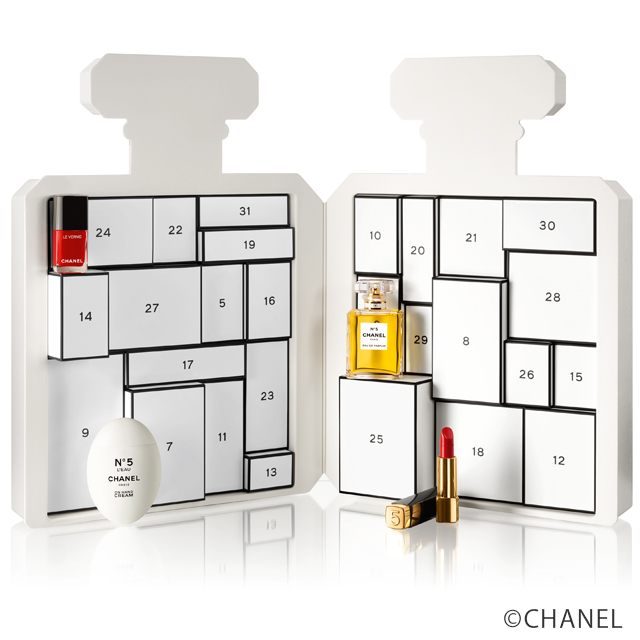 シャネル］シャネル N°5 ザ カレンダー［2021年 10月発売］ | 美的.com