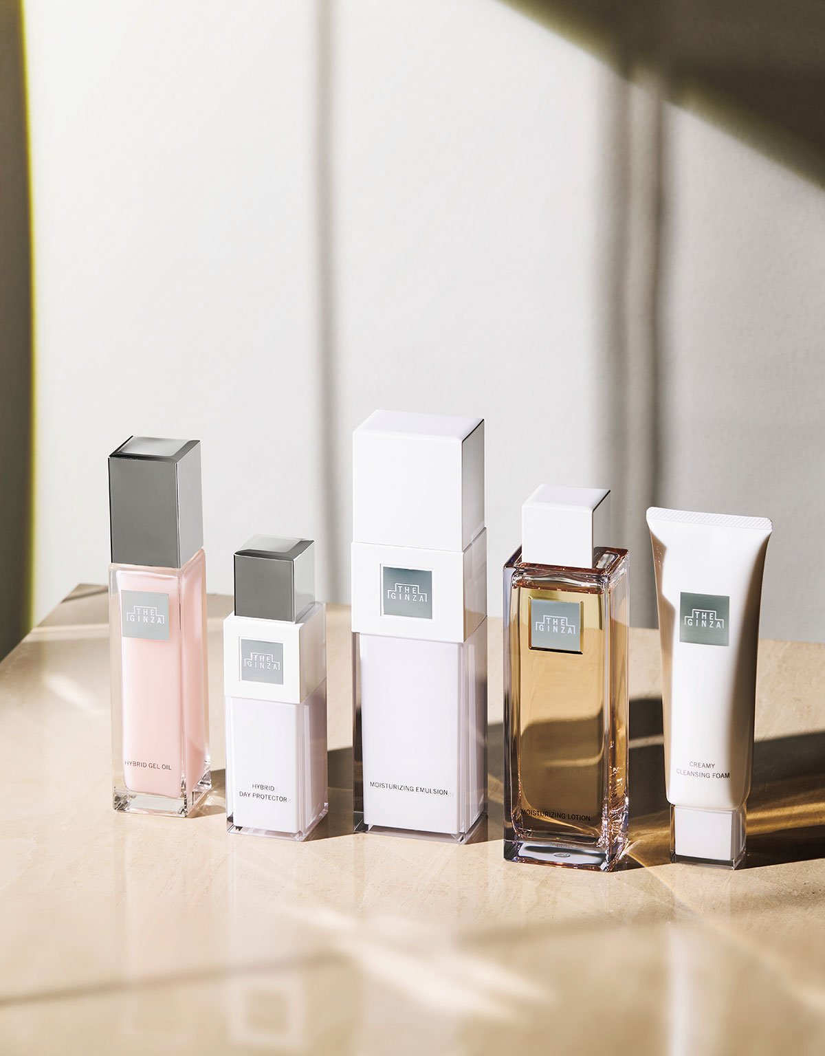 高機能なアイクリームのミニジャーが付録に！大人の肌と心を満たす