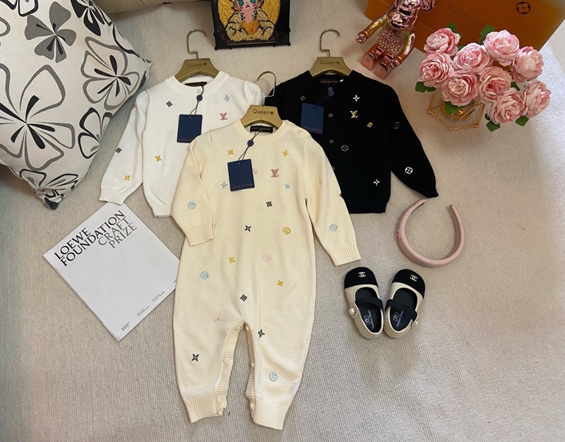 ブランドlvベビー服 ロンパース ルイヴィトン赤ちゃんカバーオール