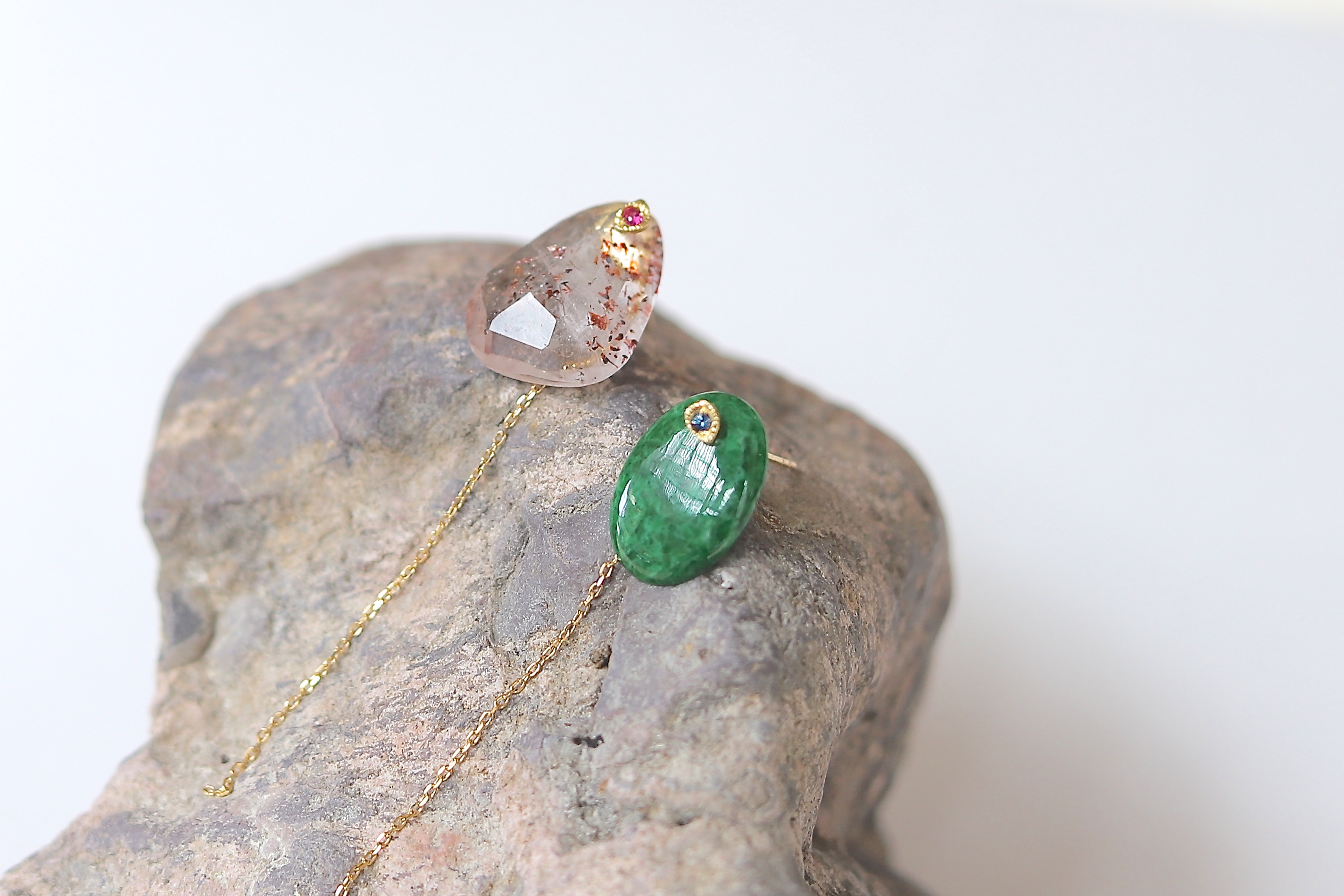 MONAKA / Flat Single Pierce SOLD - ビジュ寺口 ／ 時計