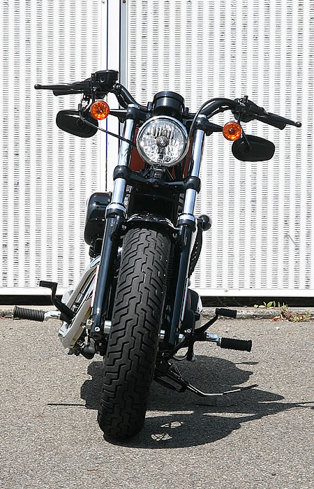 ハーレーダビッドソン スポーツスター XL1200X FORTY-EIGHT – 圧倒的な