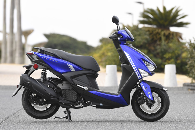 ヤマハ シグナス グリファス試乗記】“らしさ”を維持しながら、大幅な