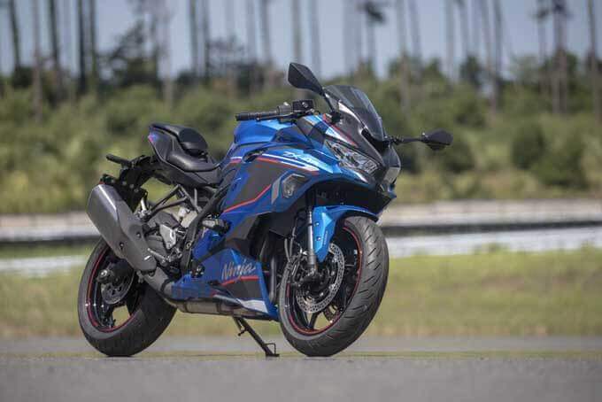 カワサキ ニンジャ ZX-4R SE 試乗記】サーキットでも使いきれない77
