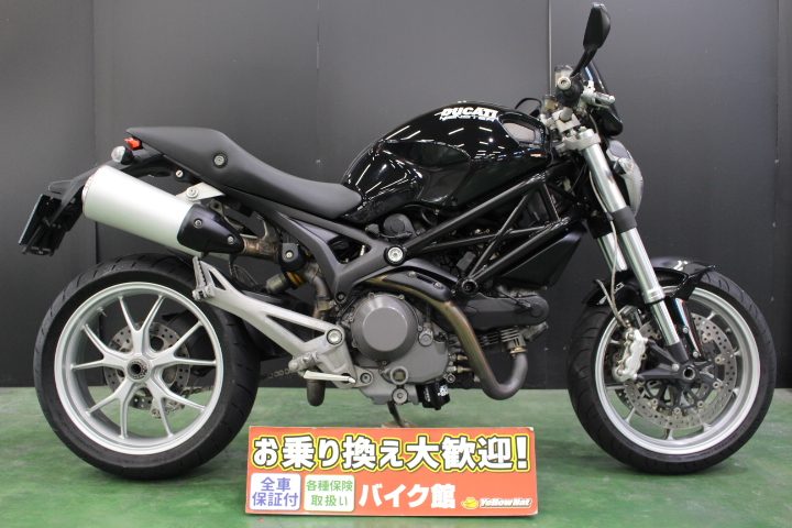 今年もイルミネーションの季節です【ドゥカティ モンスター1100