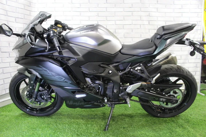カワサキ ZX-4R SE（ZX-4R SE） ノーマル車 ETC搭載【HP見た！で川口店