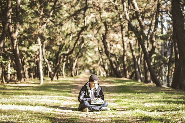STUTS×SIKK-O×鈴木真海子（chelmico）による「Summer Situation」MV