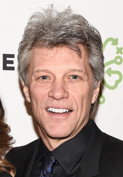 ジョン・ボン・ジョヴィ、がんと闘うファンを自身の非営利レストランに