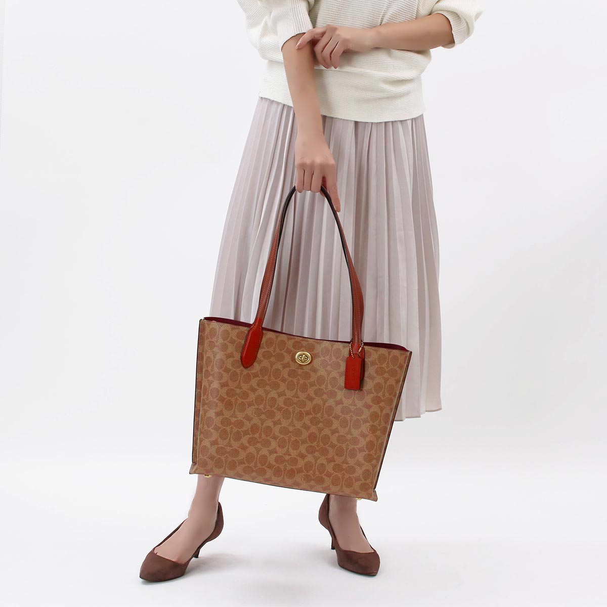 コーチ トートバッグ バッグ レディース ウィロウ シグネチャー タン