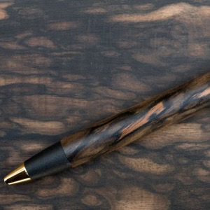 限定品・黒柿孔雀杢のペンの販売のお知らせ | 野原工芸｜作り手の裏話