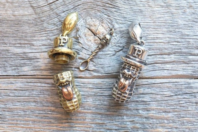 PEANUTS & Co. YACHIMATA BERO BRASS B.S.W. market place