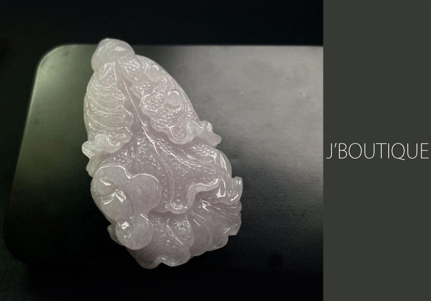 ミャンマー産天然無処理翡翠 白菜 オーナメント 手石 ペンダント 淡
