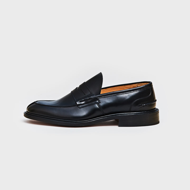 ローファー | M3227 JAMES / BLACK CALF (LEATHER SOLE) - Tricker's
