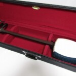 津軽三味線 子持綾杉胴 k9刻印 金細 紅木 トチ 鼈甲 撥 バチ ｜骨董品