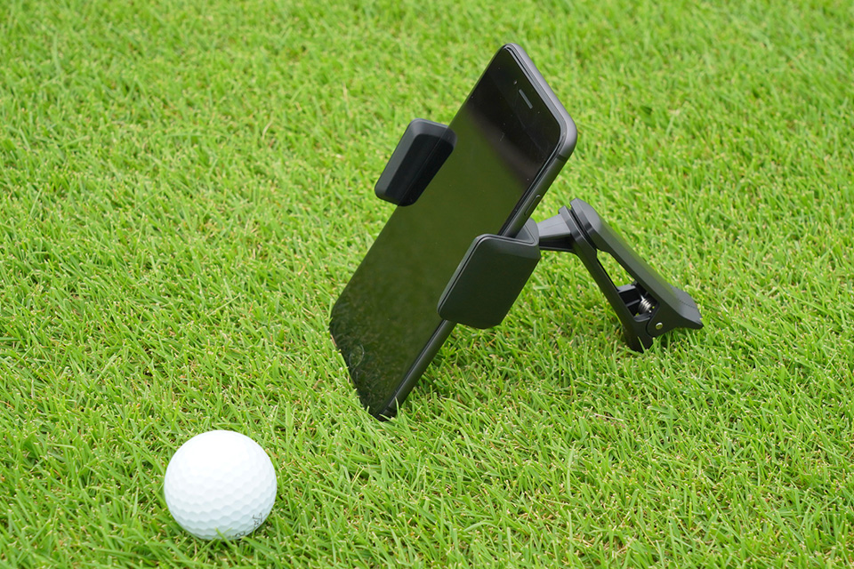 高機能な弾道測定器「Approach R10」で練習の質を向上！｜ゴルフ