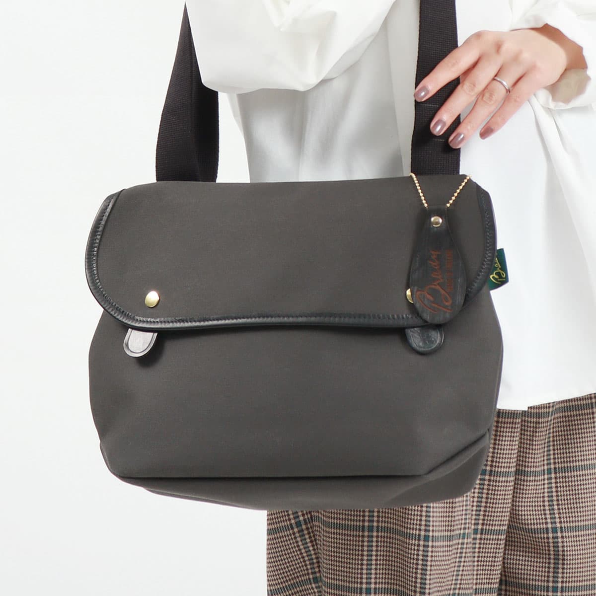 正規取扱店】Brady ブレディ AVON ショルダーバッグ｜【正規販売店