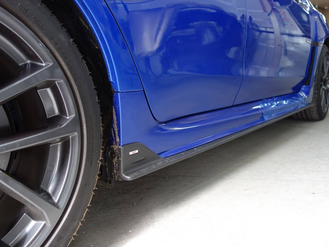 スバル WRX S4 STI製右サイドアンダースポイラーカスタムペイント 埼玉