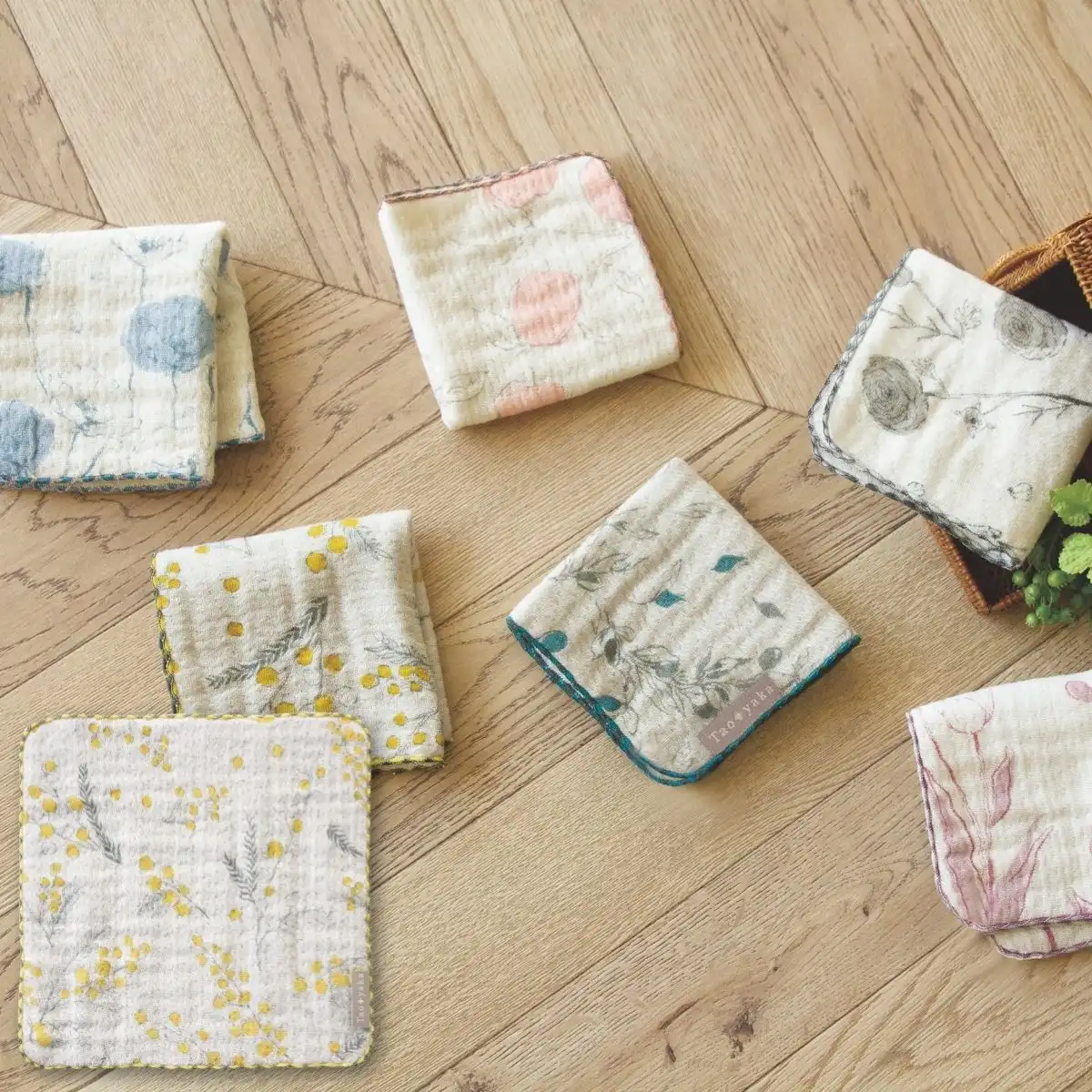 Taoyaka たおやか ミモザ 4重 ガーゼ織 ハンカチ｜ギフトプラザオンライン