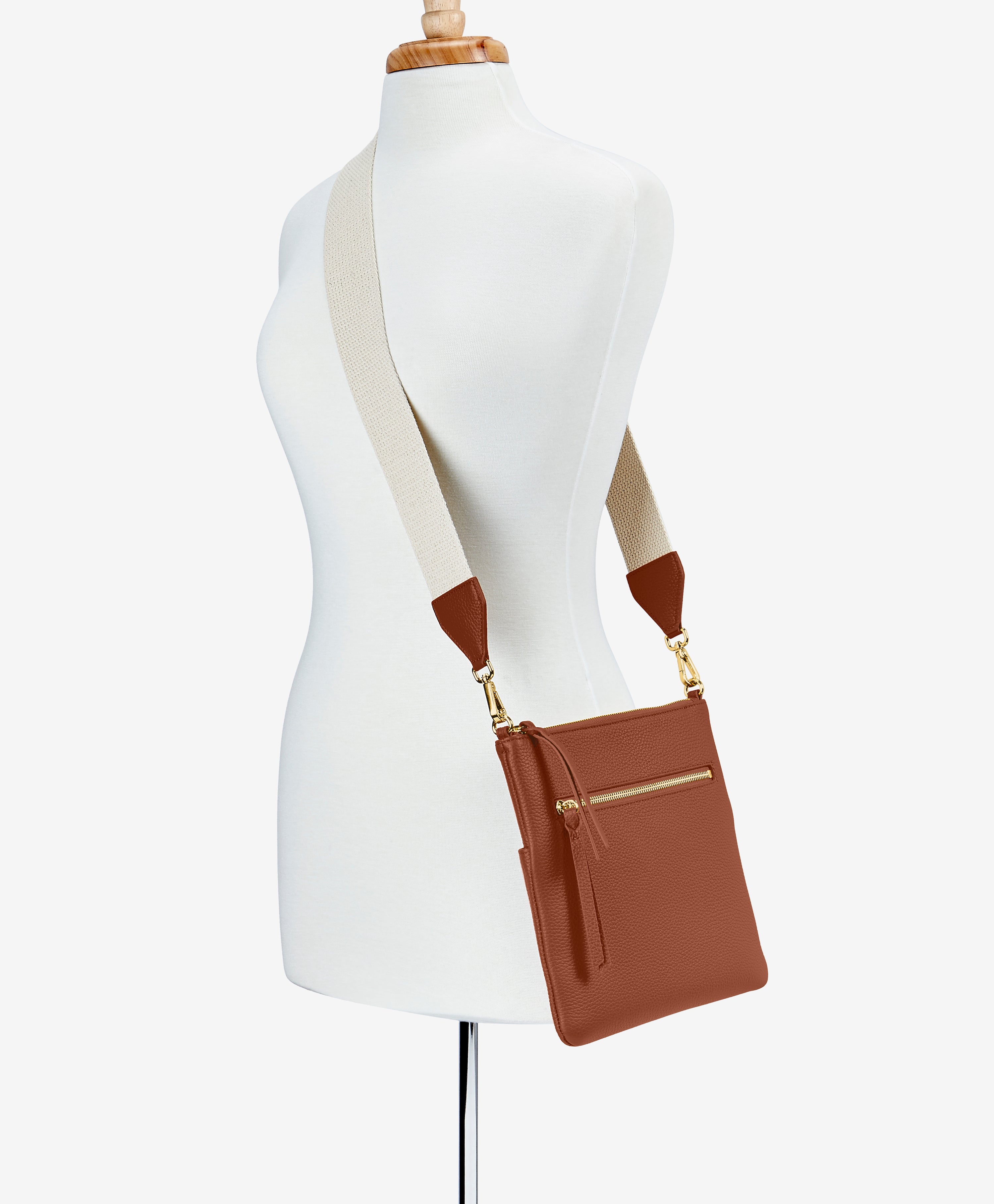 Kit Messenger Bag | Saddle Pebble Grain Leather