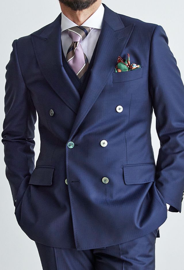 ネイビースーツ・ヘリンボーンのコーディネート（Cloth Ermenegildo