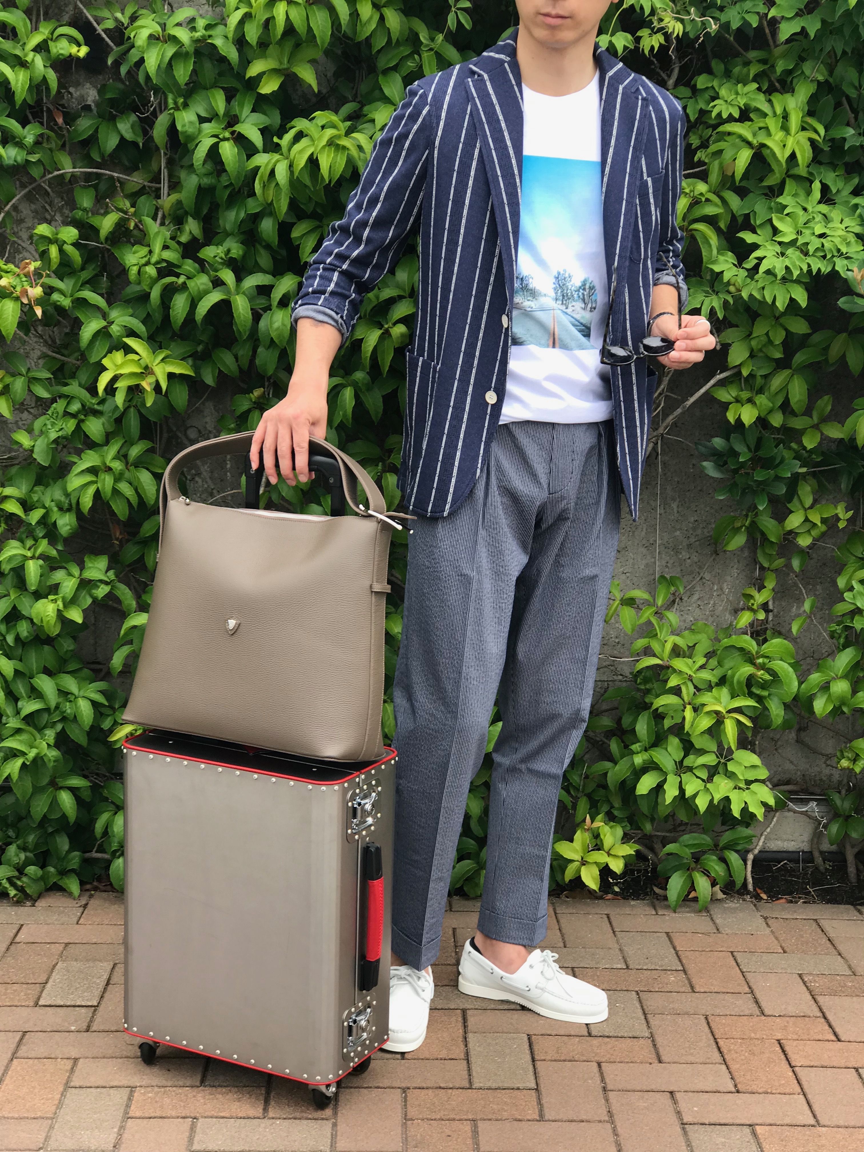 GLORYGUY & Cachette｜梅雨の日に思うのは、晴れ渡った美しい青空