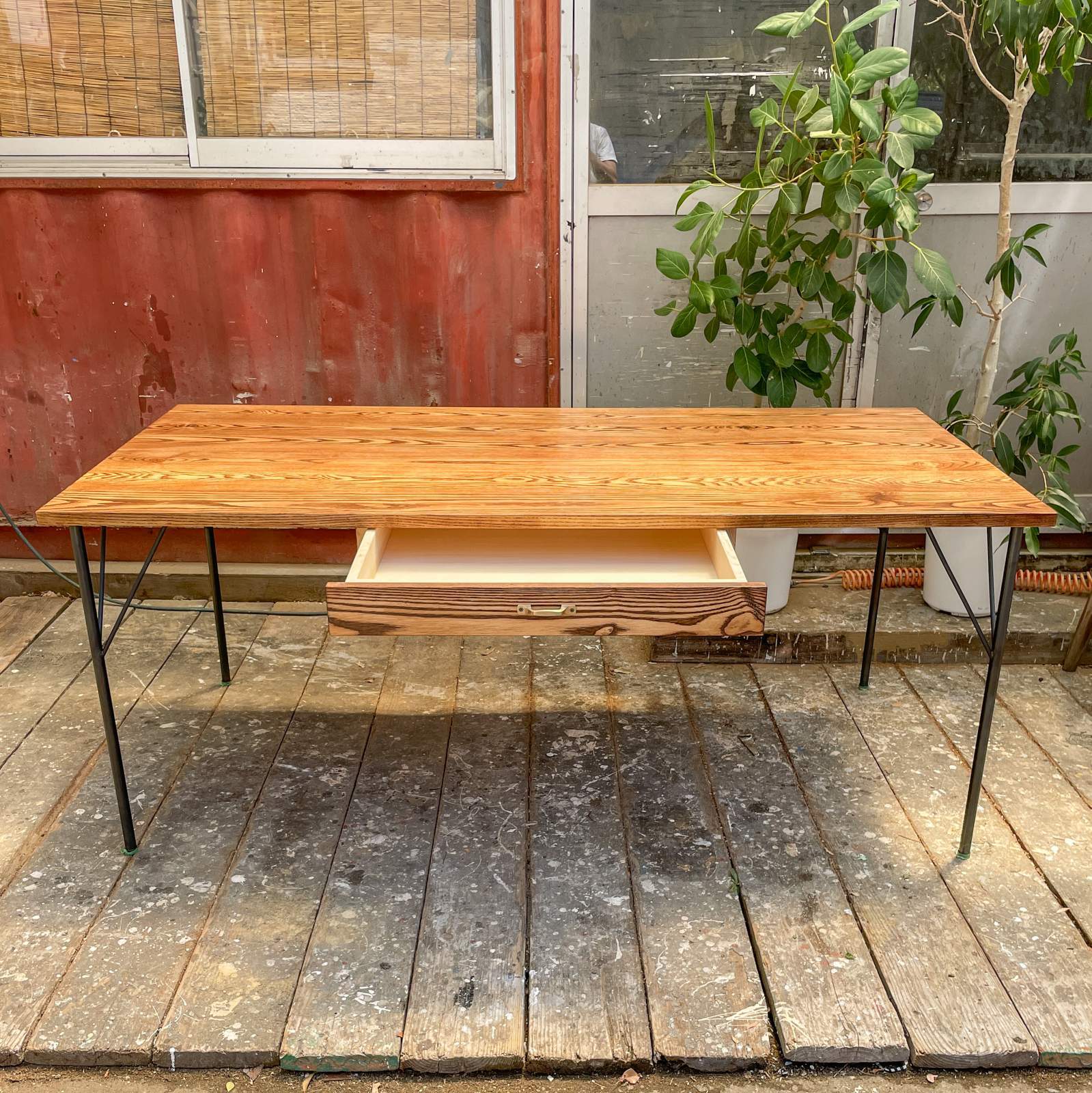 ホワイトアッシュ無垢材ナチュラルウッド×アイアン鉄脚テーブルの