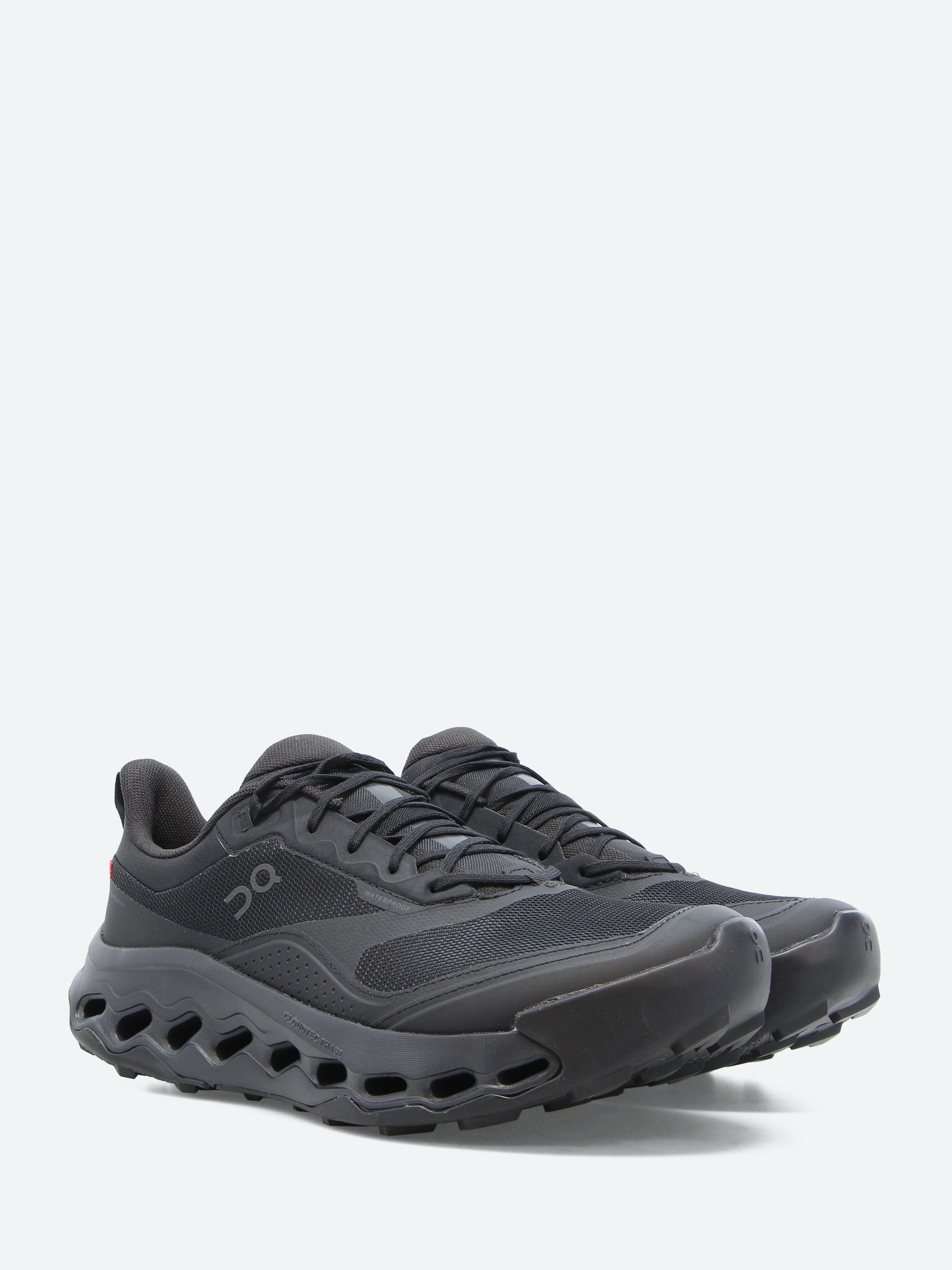 On - Men's Cloudnova 2 in All Black – gravitypope