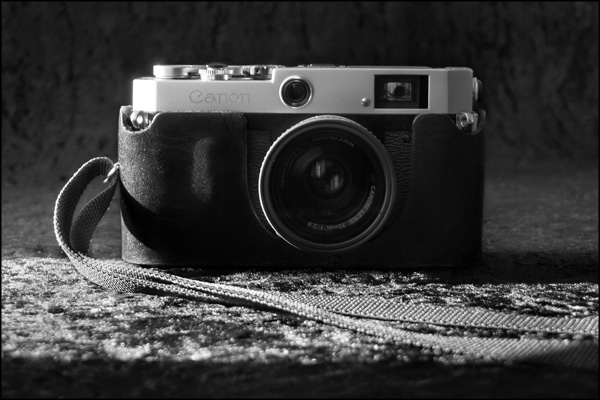 Canon P Populaire Rangefinder Camera A perfect blend of style