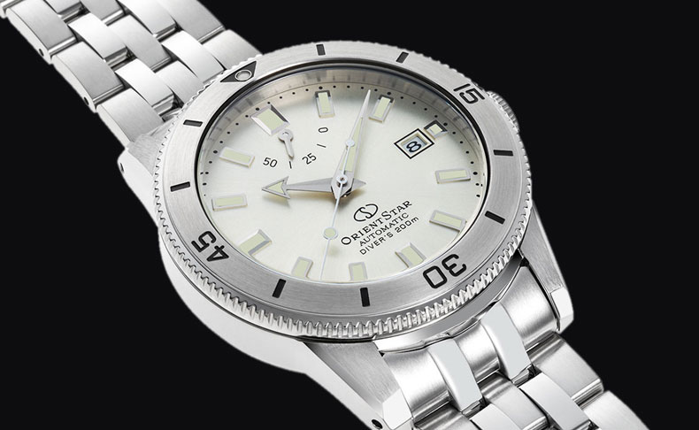 ORIENTSTAR(オリエントスター) | 圧倒的支持を得た『ダイバー1964』に