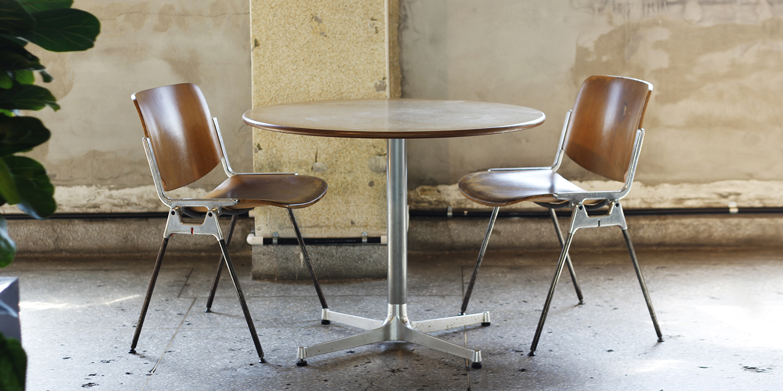 LAUAN TABLE ROUND・03（木天板） | D&DEPARTMENT