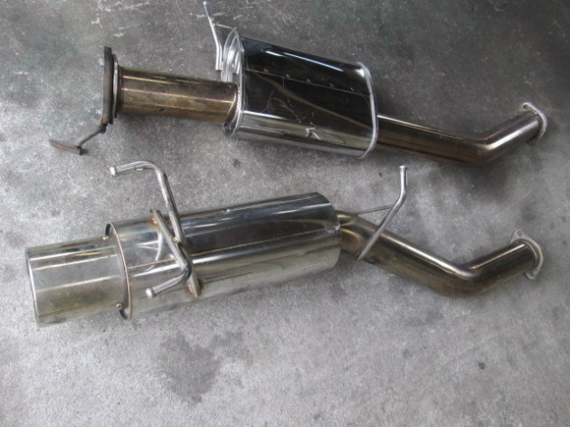 BNR32 GT-Rのトラストマフラー交換が完了！｜交通事故修理／キズ・サビ