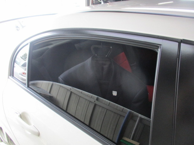 FD2シビックに無限ドアバイザーを取り付け！｜交通事故修理／キズ