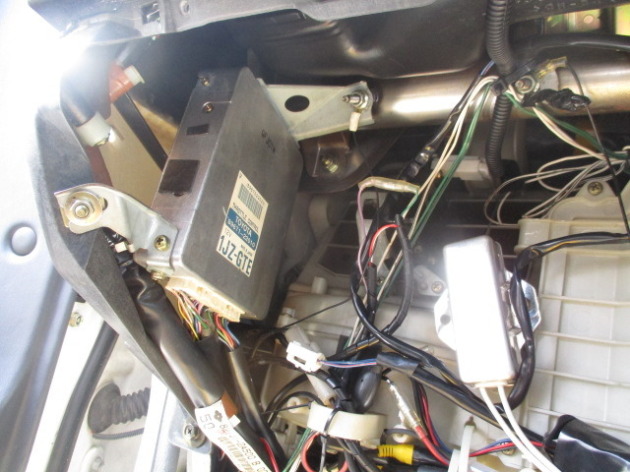 JZX110チェイサーのETCS故障！スロットルコントロールECU交換。｜交通