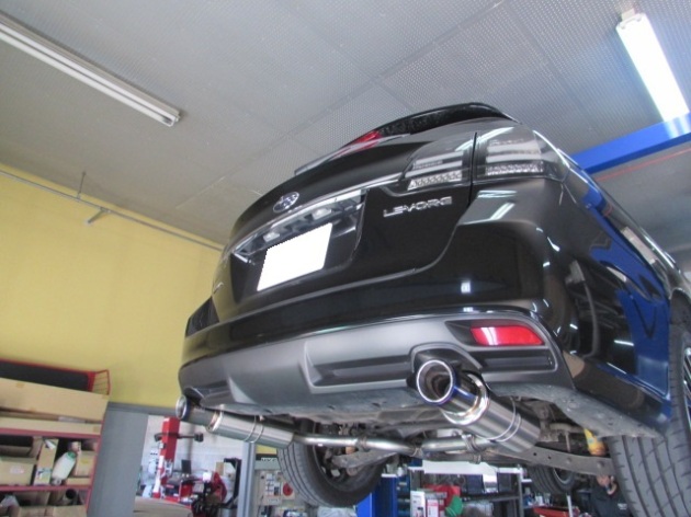 スバル レヴォーグ VMG HKS Hi-Power Spec L2 取り付け｜自動車