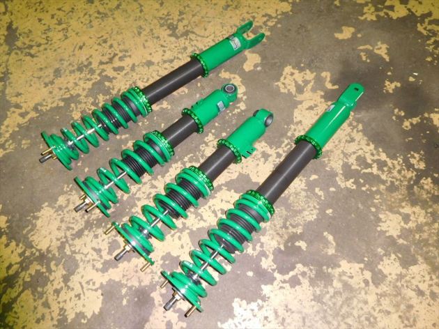 スカイライン ER34 TEIN FLEX Z 車高調 取付！｜車のチューニング