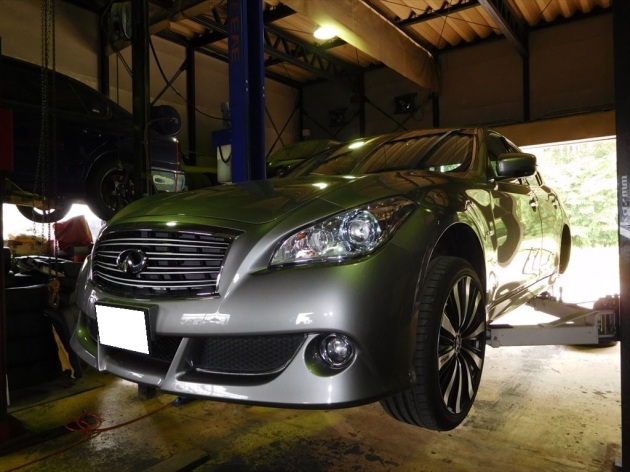 フーガ KNY51 RSR 車高調 リヤショック 交換しました。｜車の