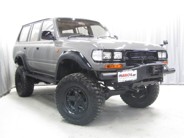 ランクル80中期VX-LTD入庫！！ハイリフト！ウィンチバンパー！錆少ない