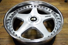 KOENIG/ケーニッヒ アルミホイールのリム交換（リバレル）｜アルミ