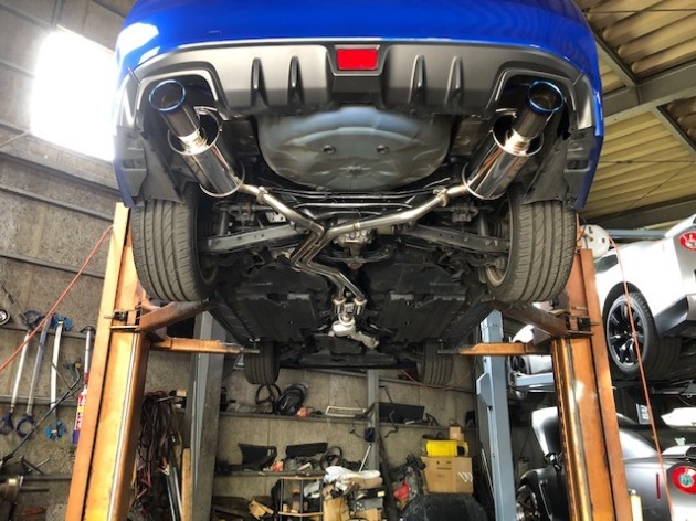 スバル WRX STi VAB 柿本改 Regu.06 & R Dualセンター付マフラー交換