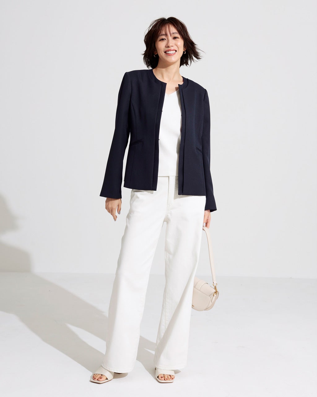 スマートツイル・ノーカラーペプラムジャケット/DoCLASSE