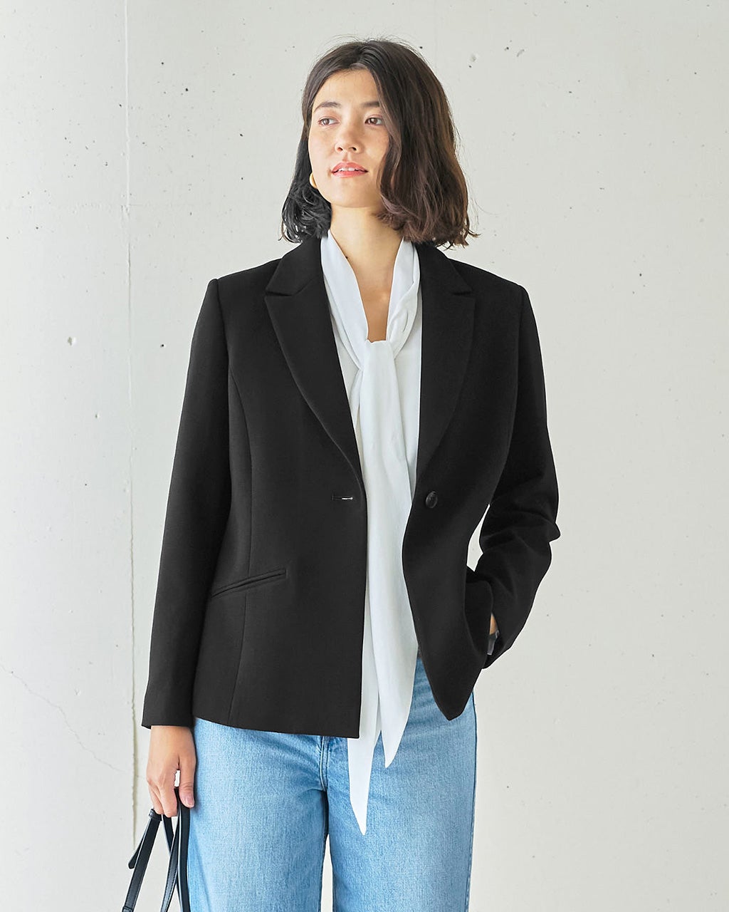 カルゼダブル・テーラードジャケット/DoCLASSE