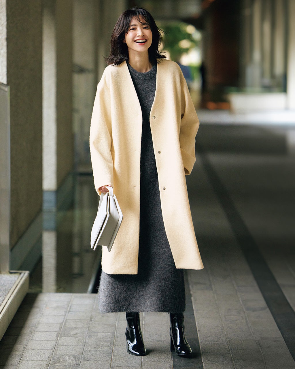 ピュアウールブークレ・ノーカラーコート/DoCLASSE