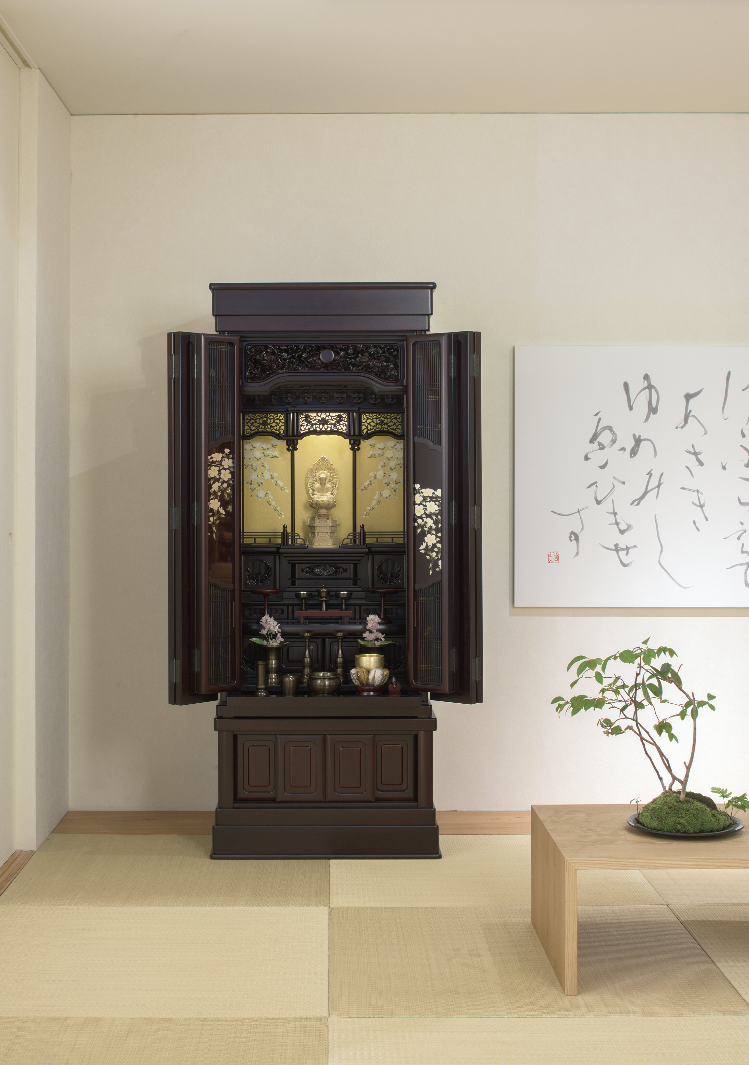 50-18 やすらぎ 蒔絵 彫 山吹 紫檀系 彫欄間 | 仏壇 | 商品一覧 | 愛知