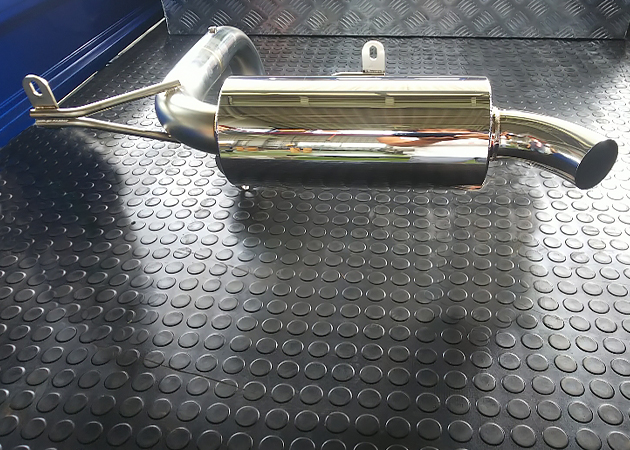 マフラー｜ダイカツ｜サンバートラックのマフラー