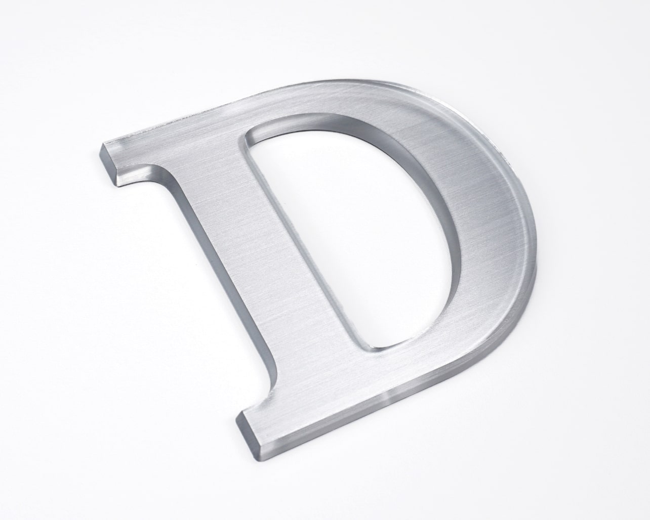 テーパーカット（15°・30°・45°）｜クリスタルレター｜樹脂製サイン