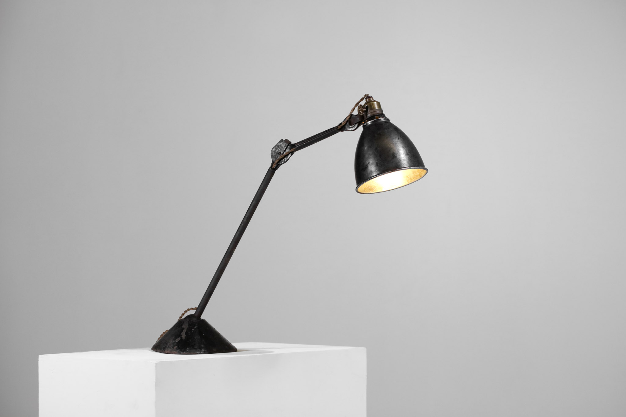 table lamp Albert Albin Gras ravel le corbusier F071 - Danke Galerie