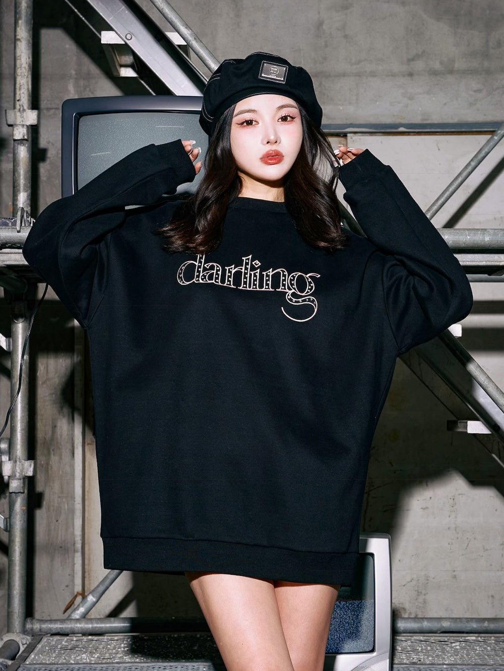 ビジューグラフィックプルオーバー – Darich (ダーリッチ)