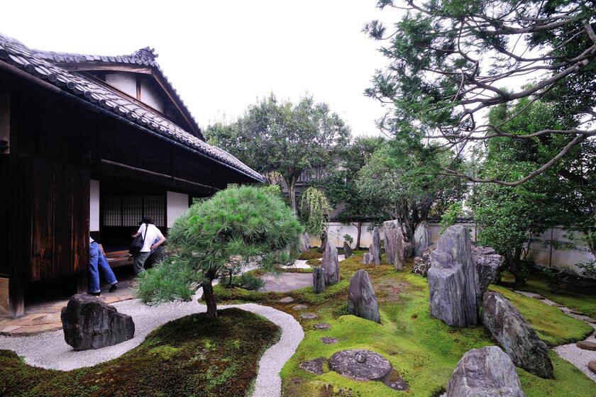 昭和の作庭家・重森三玲の庭園美術館 - 「風景」をつくるガーデニング術