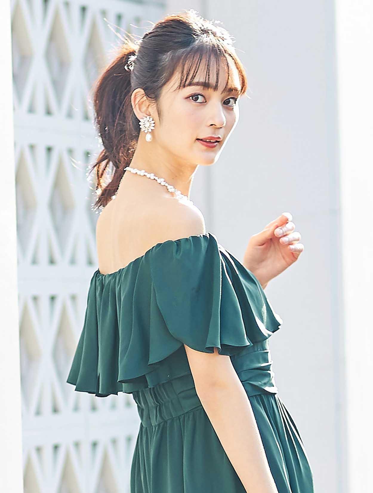 M】フリルスリーブパンツドレス（グリーン）DPSET0042のレンタルページ